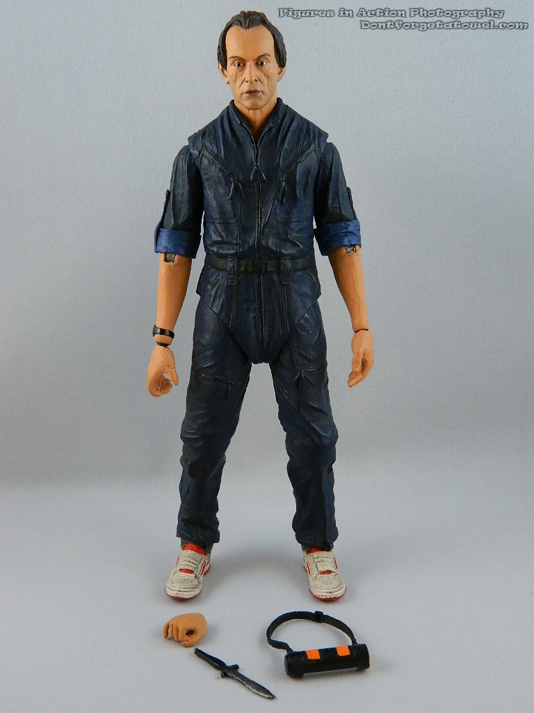 NECA Aliens Series 3 Bishop action figure review | Don't Forget A Towel