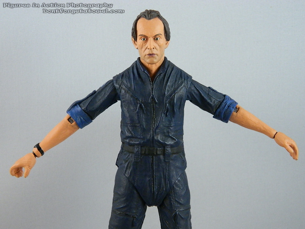 NECA Aliens Series 3 Bishop action figure review | Don't Forget A Towel